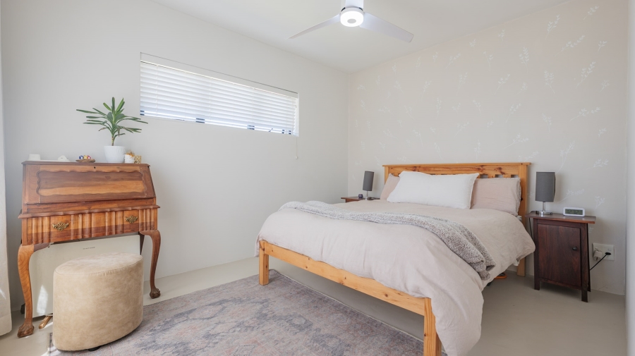 6 Bedroom Property for Sale in Agulhas Western Cape